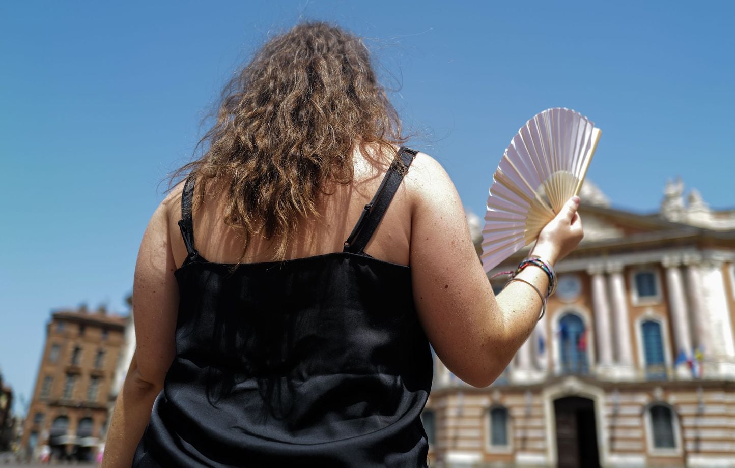 La vigilancia roja continúa expandiéndose… Más registros preocupantes a la vista… La vigilancia roja continúa expandiéndose… Más registros preocupantes a la vista…